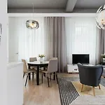 Arianska By Renters Prestige * Krakkó