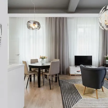Arianska By Renters Prestige * Krasków