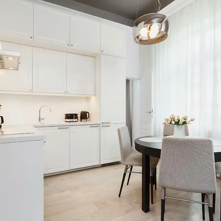 Arianska By Renters Prestige * Kraków
