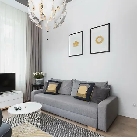 Arianska By Renters Prestige Krakau