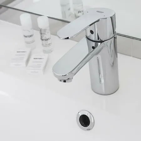 Arianska By Renters Prestige Apartament Kraków